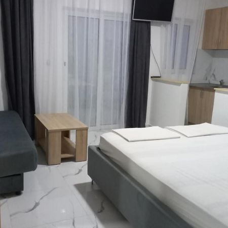 Apartments Armini Ulcinj Exterior photo