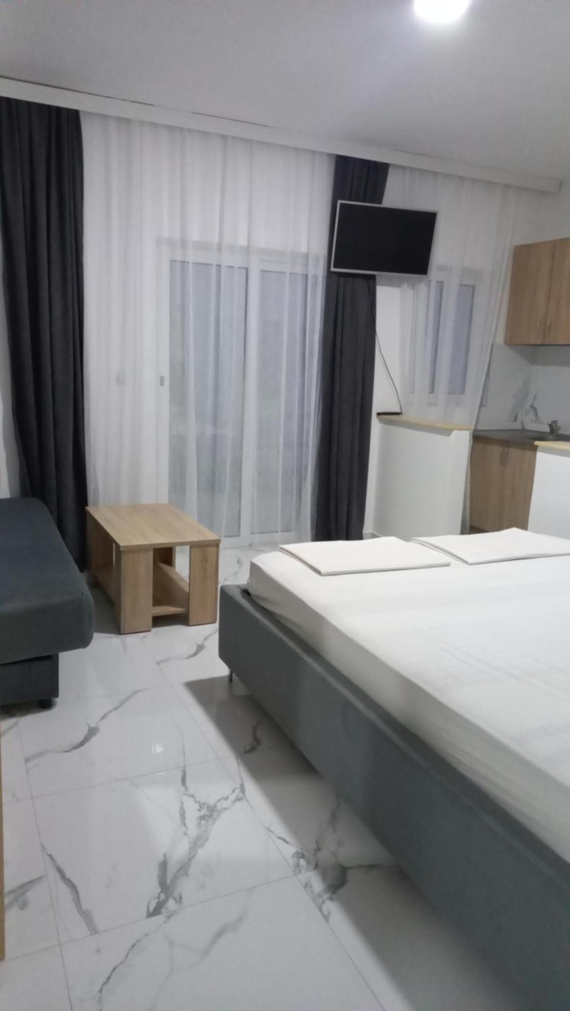 Apartments Armini Ulcinj Exterior photo