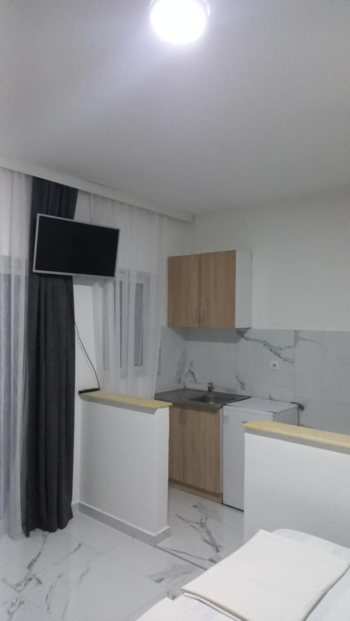 Apartments Armini Ulcinj Exterior photo