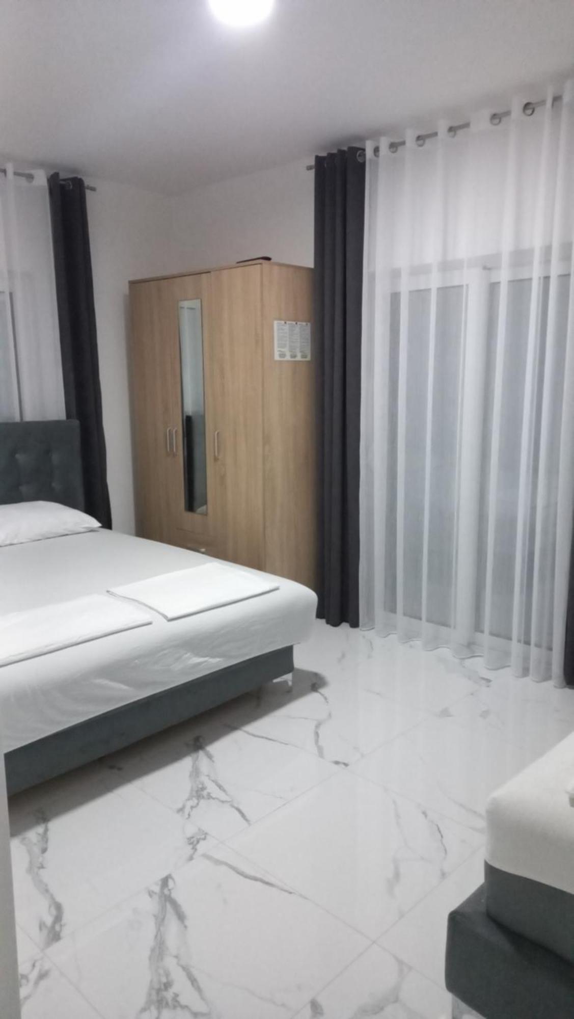 Apartments Armini Ulcinj Exterior photo