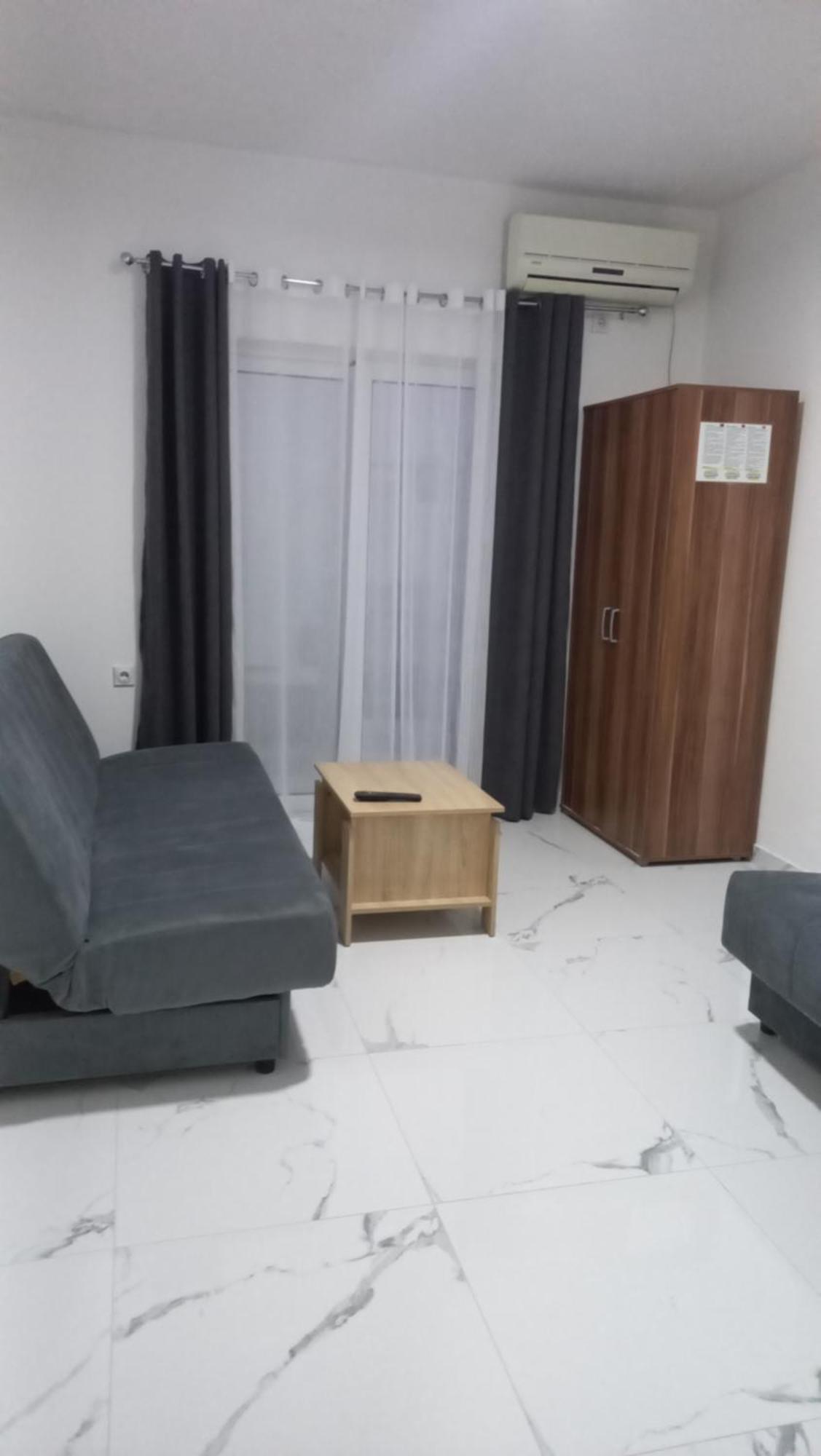 Apartments Armini Ulcinj Exterior photo
