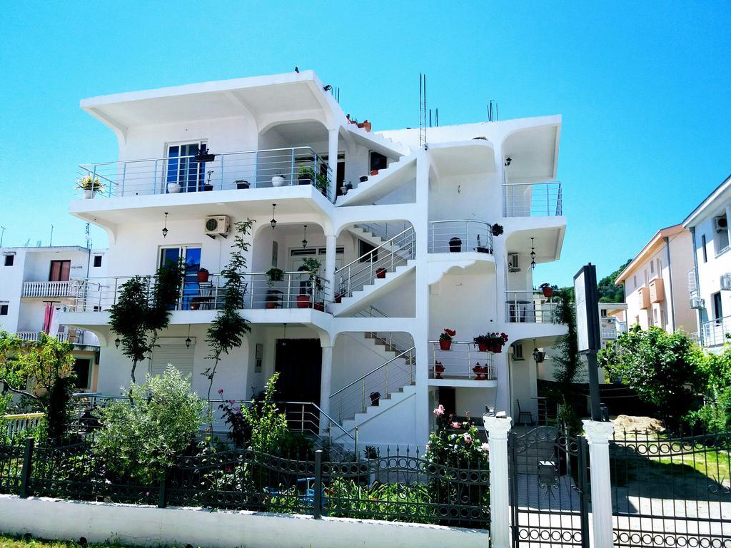Apartments Armini Ulcinj Exterior photo